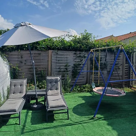Vakantiehuis House With Enclosed Garden Without Neighbors And Jacuzzi